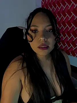 Snapshot of emiily15__ chatting on 10/07/25, 06:42 emiily15 online show from 10/07/25, 06:42