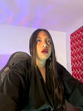 Snapshot of emiily15__ chatting on 09/10/25, 05:56 emiily15 online show from 09/10/25, 05:56