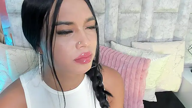 Snapshot of karol_noa chatting on 09/26/25, 12:45 karol noa online show from 09/26/25, 12:45
