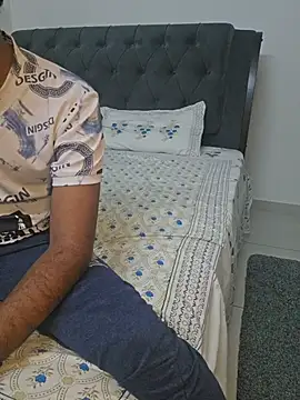 Awesomelusty online show from 11/14/25, 07:39