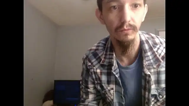 Snapshot of VanceFontaine chatting on 11/15/25, 04:05 VanceFontaine online show from 11/15/25, 04:05