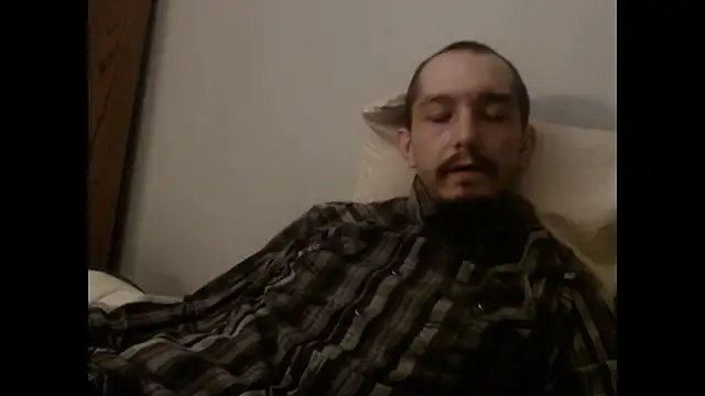 Snapshot of VanceFontaine chatting on 12/18/25, 02:10 VanceFontaine online show from 12/18/25, 02:10