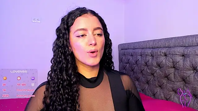 Adhara-zanne online show from 11/23/25, 09:41