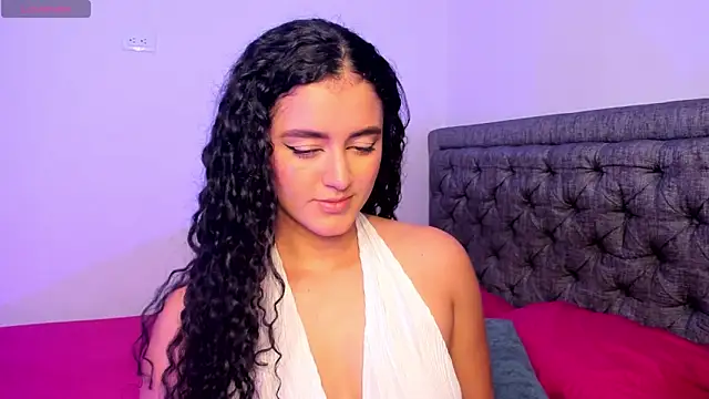 Adhara-zanne online show from 11/25/25, 02:12