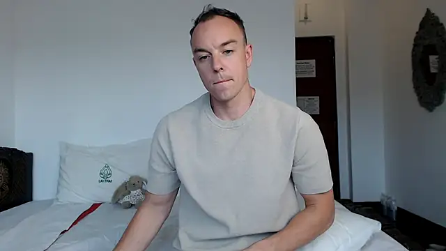 Snapshot of heilgarbest chatting on 07/16/26, 10:01 heilgarbest online show from 07/16/26, 10:01
