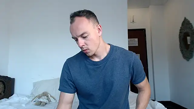 Snapshot of heilgarbest chatting on 07/13/26, 10:25 heilgarbest online show from 07/13/26, 10:25