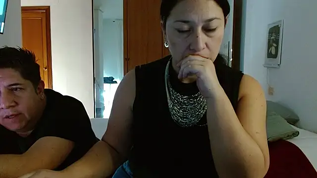 Snapshot of THIAGOEVA chatting on 11/11/25, 03:51 THIAGOEVA online show from 11/11/25, 03:51