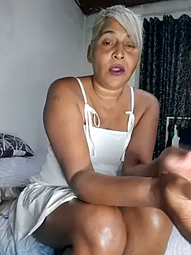 Snapshot of Goodgirlsue_77 chatting on 06/10/26, 02:18 Goodgirlsue 77 online show from 06/10/26, 02:18