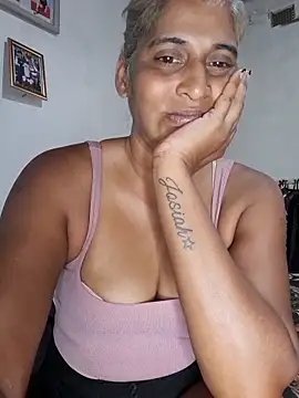 Goodgirlsue 77 online show from 02/14/26, 06:24