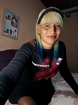 Goodgirlsue 77 online show from 11/05/25, 04:21