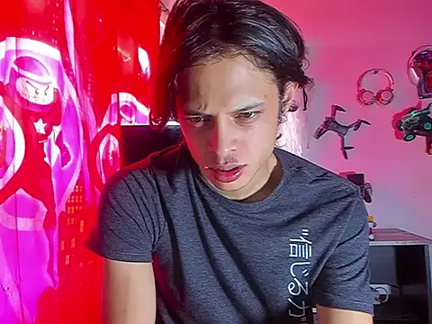 LilOwen  online show from 06/14/26, 05:36