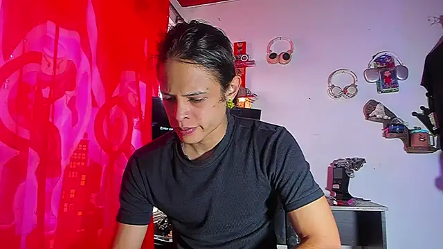 LilOwen  online show from 07/12/26, 05:47