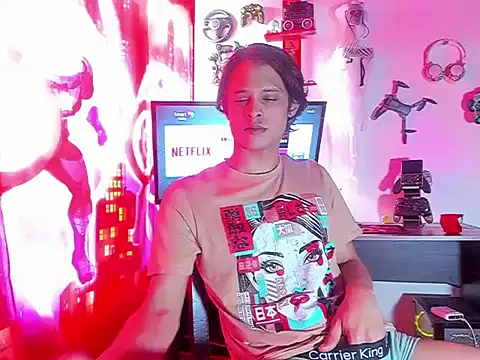 LilOwen  online show from 06/13/26, 07:45