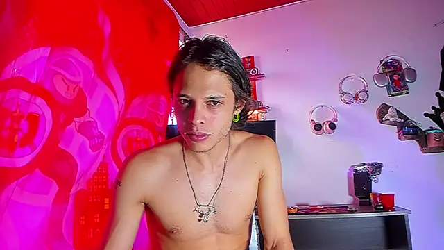 LilOwen  online show from 07/05/26, 05:42