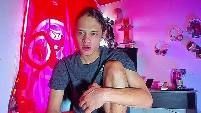 LilOwen  online show from 06/29/26, 05:23