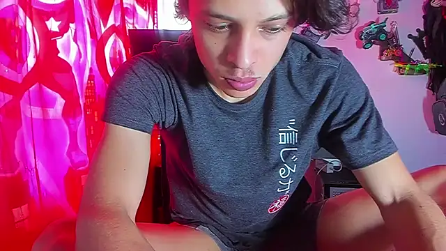 LilOwen  online show from 06/15/26, 04:17