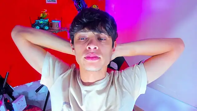 LilOwen  online show from 11/10/25, 07:30