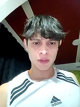 Snapshot of LilOwen_ chatting on 03/11/25, 04:41 LilOwen online show from 03/11/25, 04:41