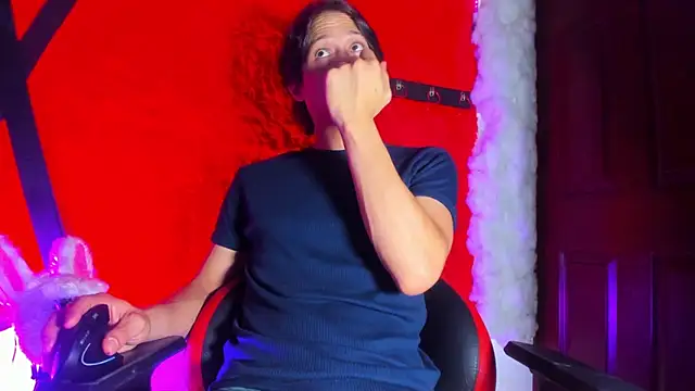 LilOwen  online show from 03/22/26, 04:30