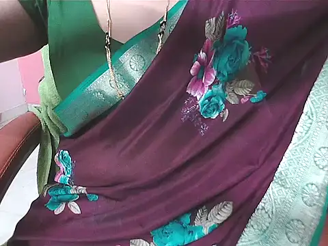 Snapshot of sunitha-3 chatting on 09/16/25, 08:59 sunitha-3 online show from 09/16/25, 08:59