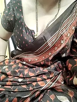 Snapshot of sunitha-3 chatting on 03/20/25, 06:42 sunitha-3 online show from 03/20/25, 06:42