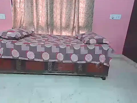 sunitha-3 online show from 12/14/25, 08:20