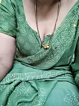 Snapshot of sunitha-3 chatting on 03/19/25, 06:14 sunitha-3 online show from 03/19/25, 06:14