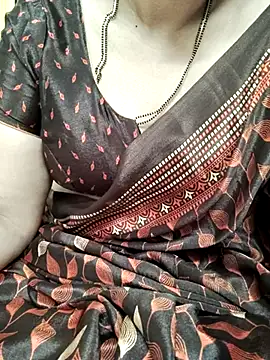 Snapshot of sunitha-3 chatting on 03/18/25, 08:28 sunitha-3 online show from 03/18/25, 08:28