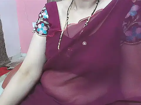 Snapshot of sunitha-3 chatting on 10/12/25, 06:53 sunitha-3 online show from 10/12/25, 06:53