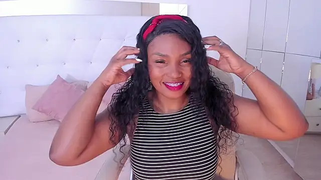 Isla Scott online show from 10/16/25, 11:29