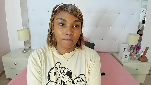 Isla Scott online show from 02/11/26, 11:21