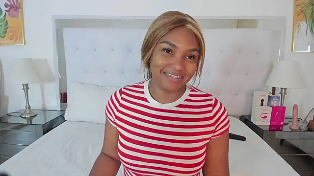 Isla Scott online show from 03/24/26, 11:32