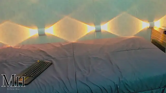 MizzHell online show from 03/25/26, 03:50