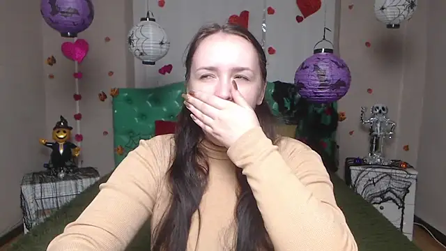 IsabelBlackberry online show from 10/30/25, 06:12