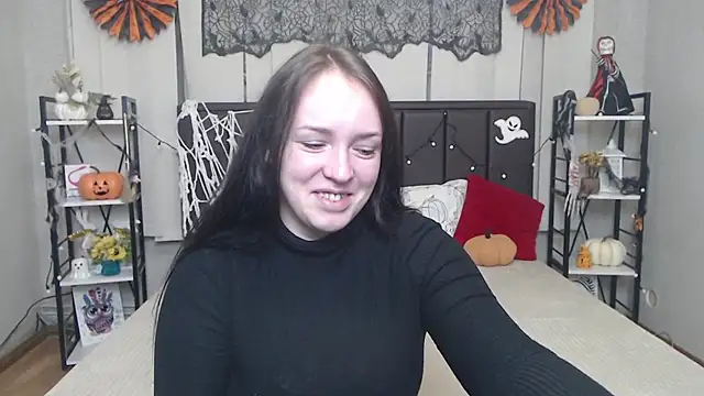 IsabelBlackberry online show from 10/26/25, 06:03