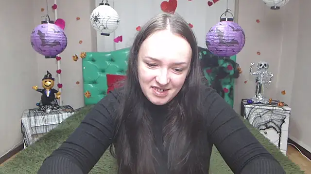 Snapshot of IsabelBlackberry chatting on 10/25/25, 05:06 IsabelBlackberry online show from 10/25/25, 05:06