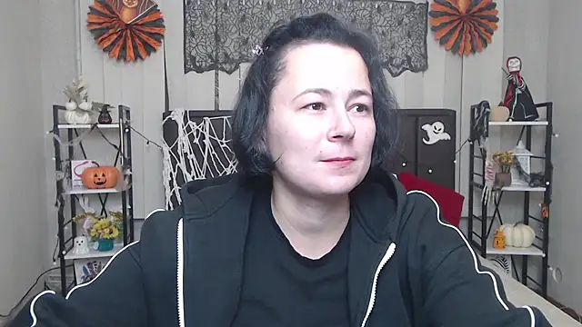 MarieSho online show from 10/27/25, 07:09