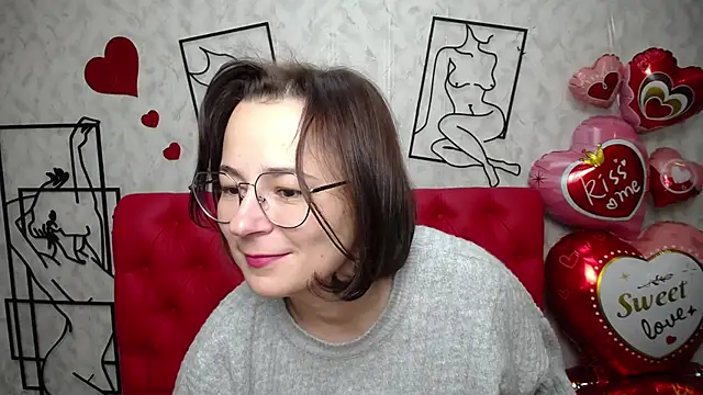 Snapshot of MarieSho chatting on 02/16/25, 02:32 MarieSho online show from 02/16/25, 02:32