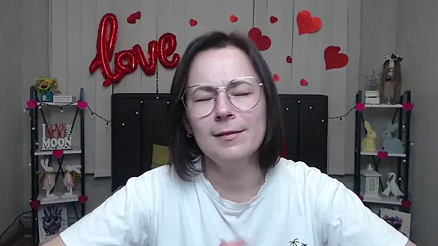 Snapshot of MarieSho chatting on 03/14/25, 06:07 MarieSho online show from 03/14/25, 06:07
