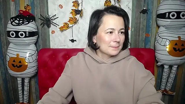 MarieSho online show from 11/13/25, 06:01