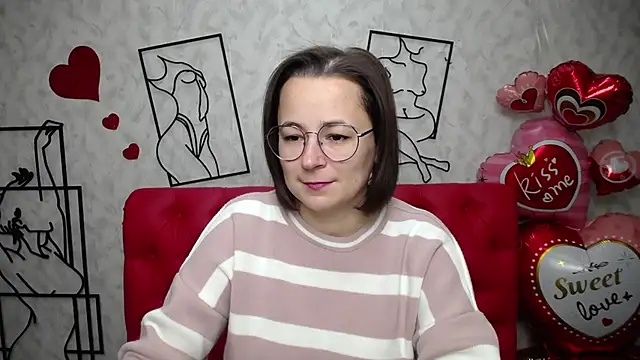 Snapshot of MarieSho chatting on 02/20/25, 06:03 MarieSho online show from 02/20/25, 06:03