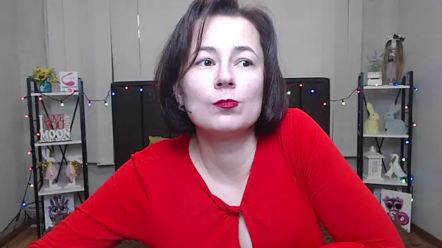 Snapshot of MarieSho chatting on 02/07/25, 01:11 MarieSho online show from 02/07/25, 01:11