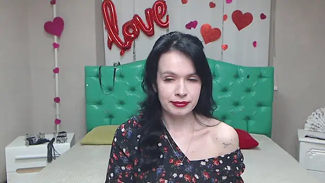 JasmineKouch online show from 04/19/26, 05:47
