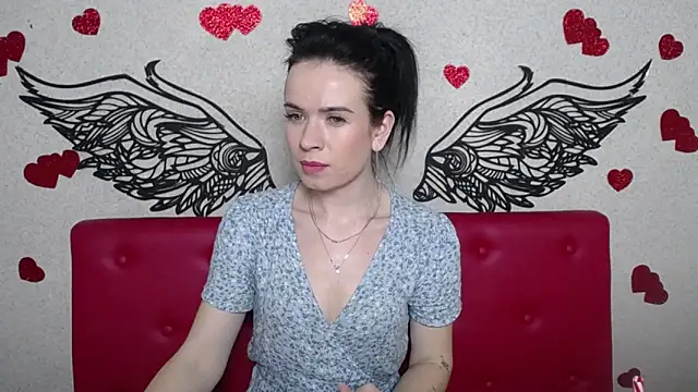 Snapshot of JasmineKouch chatting on 02/17/25, 12:22 JasmineKouch online show from 02/17/25, 12:22