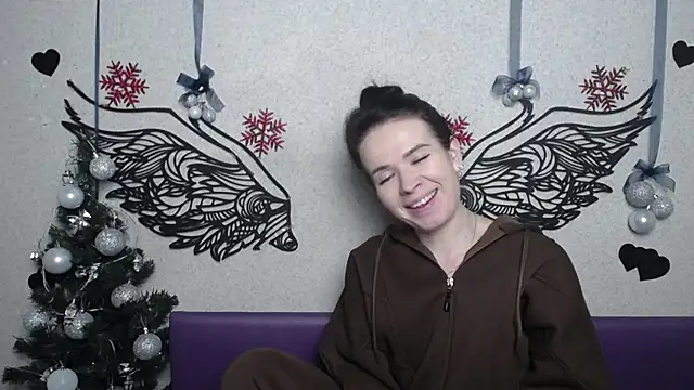 JasmineKouch online show from 12/13/25, 08:04