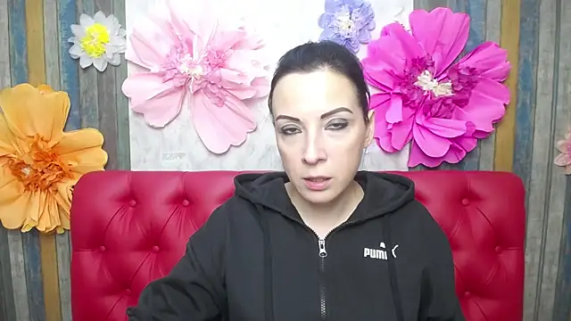 ElizabethSho online show from 11/17/25, 06:01