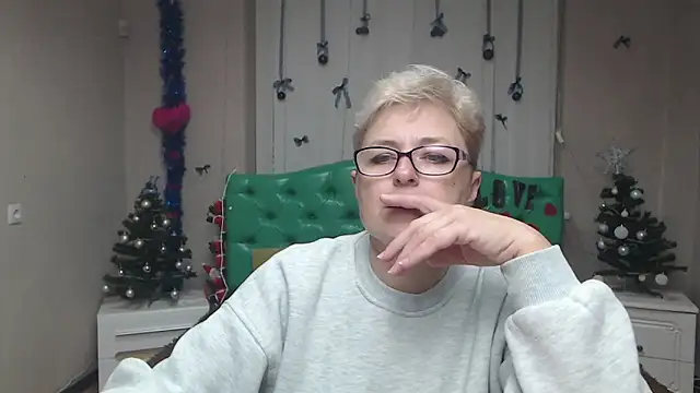 EmiliaGree online show from 01/09/26, 06:04