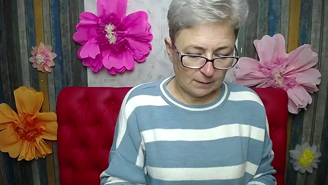 EmiliaGree online show from 10/17/25, 11:12