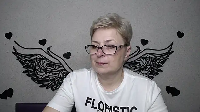 EmiliaGree online show from 03/27/26, 06:09