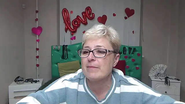 EmiliaGree online show from 10/07/25, 05:03